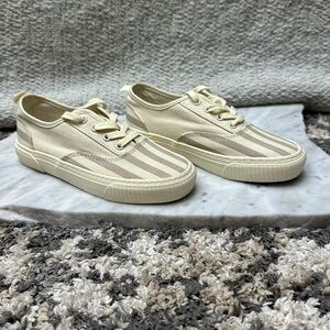 Zara Low Top Kids Sneakers - Euro Sz. 33 / US Sz. 1.5Y